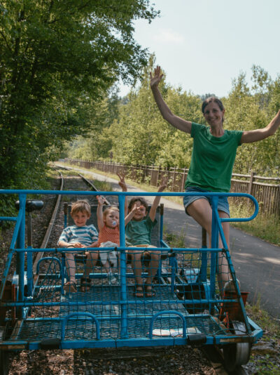 Vallée de la Meuse en famille : un journée entre découvertes gourmandes et amusement
