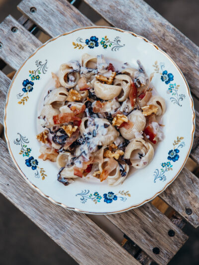 Pâtes au gorgonzola, speck et radicchio